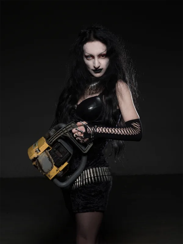 Evil Lucifera - Voce